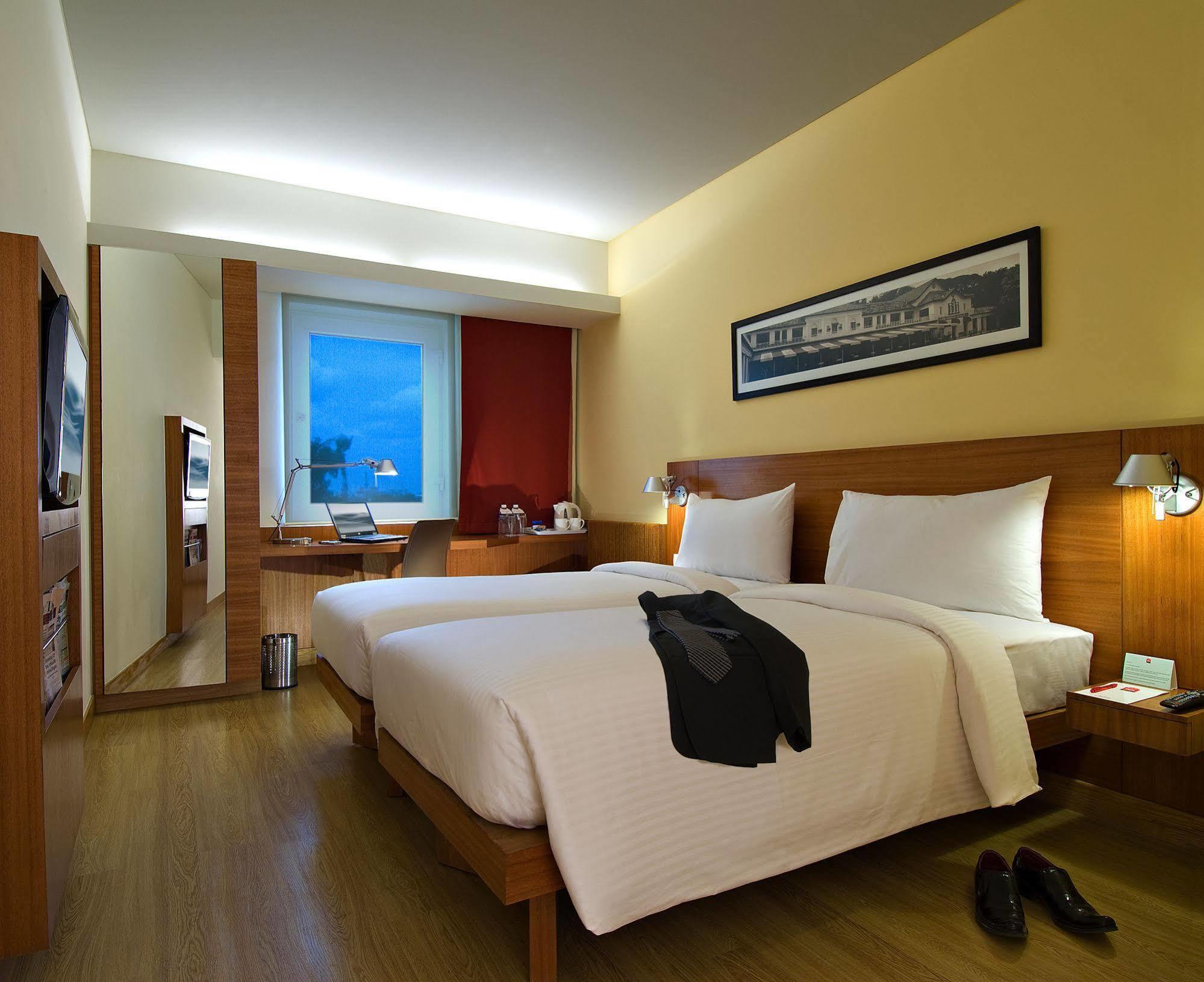 Ibis Pune Viman Nagar - An Accor Brand Exterior photo